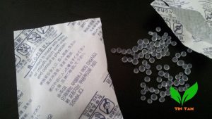 Ăn gói hút ẩm có sao không