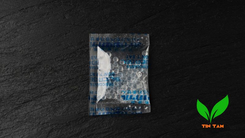 Cách sử dụng túi hút ẩm tủ quần áo Cách sử dụng túi hút ẩm tủ quần áo